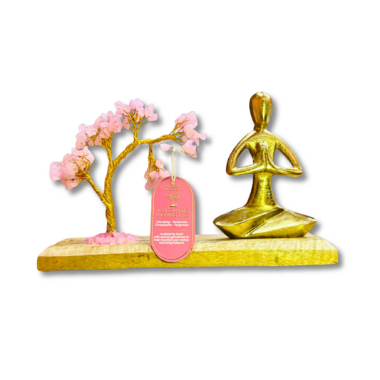 Árvore de Cristais em Jardim Yoga – Pose Namasté - Quartzo Rosa